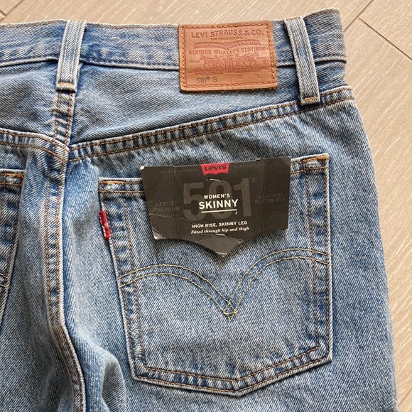 🌊BNWT Levi’s 501 Skinny Jeans🌊 - Picture 2 of 7